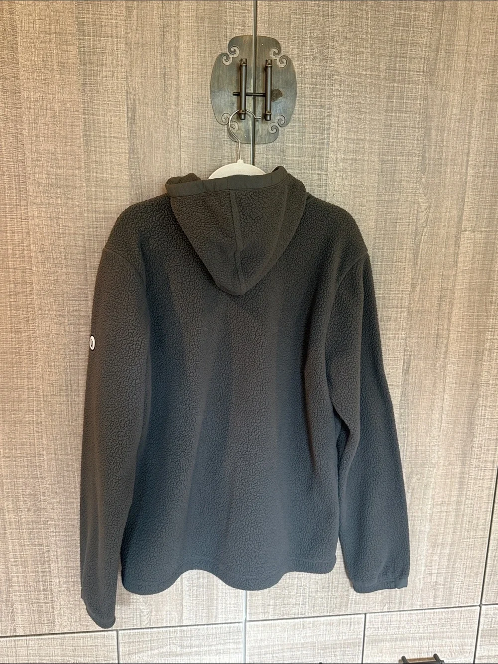 Vuori Men's Dark Gray Sherpa Snap Pullover